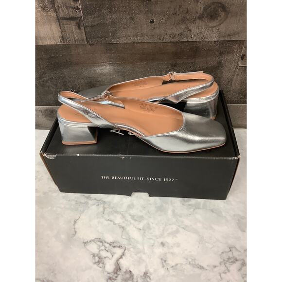 Naturalizer Women's 8.5M Silver Leather Jayla Pump Block Heels Square Toe LB7-5 - Picture 5 of 11